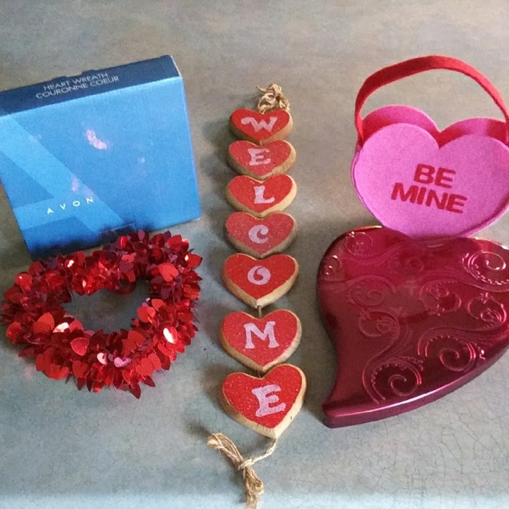 Valentine decor 4 piece bundle